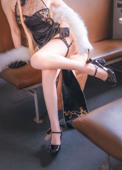 《四位少妇按摩记》完整版